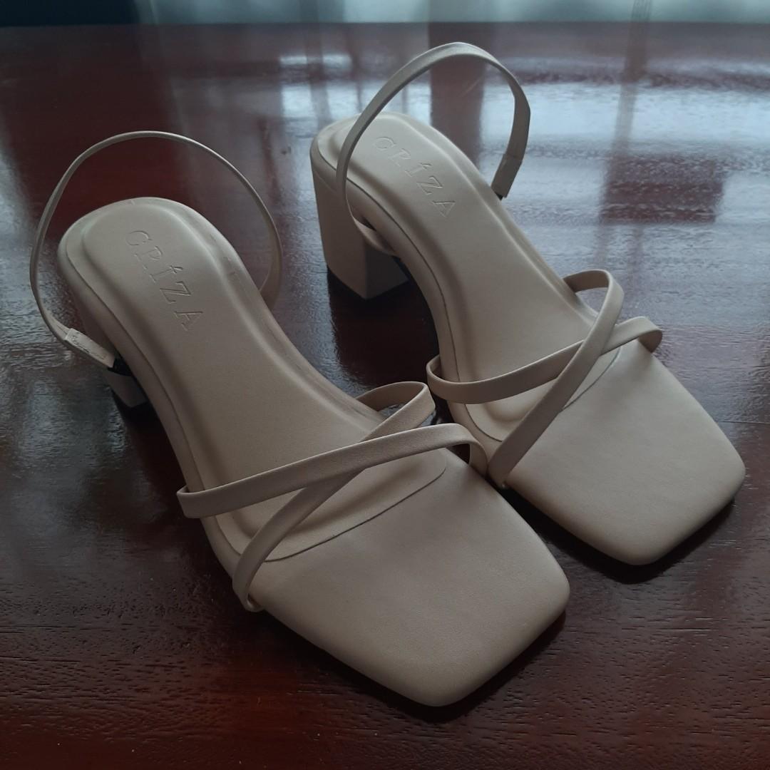 beige heels size 5
