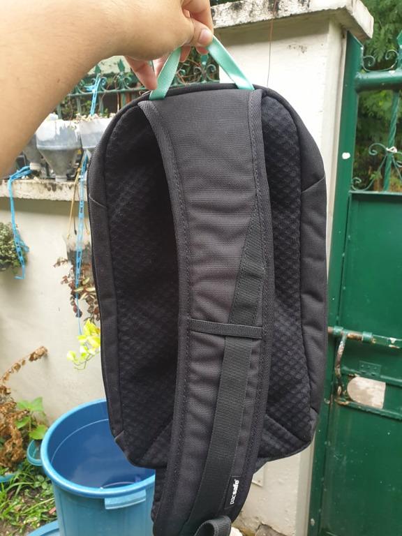 Diamond supply x sales pacsafe southbank sling pack