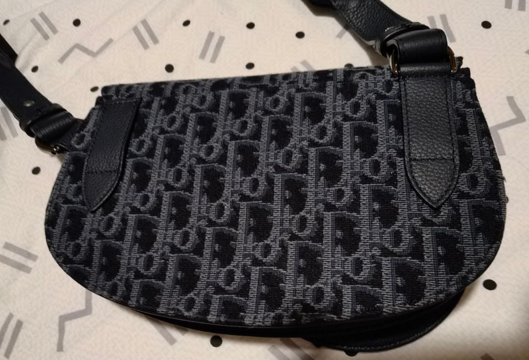 Deal! Dior Saddle Pouch Oblique Jacquard in navy blue, Men's Fashion