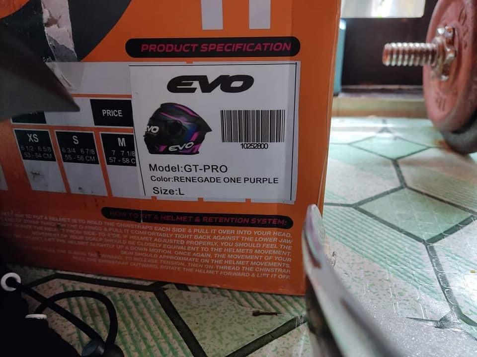 Evo Full Face Helmet Motorbikes Motorbike Parts Accessories Helmets And Other Riding Gears On Carousell