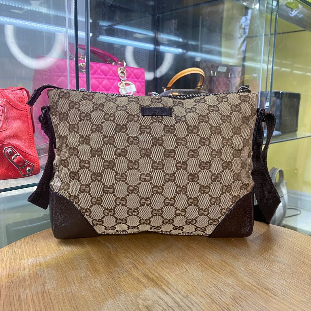 ORIGINAL GUCCI SLING BAG, Luxury, Bags & Wallets on Carousell