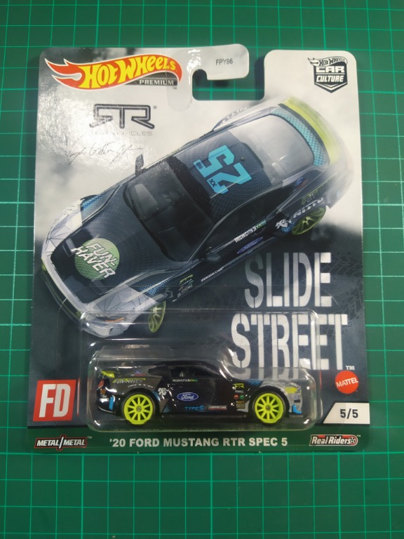 Hot Wheels 20 Ford Mustang RTR Spec 5 Car Culture Slide Street