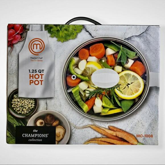 Hotpot 1.25 qt by Master Chef (Category: Cookers) located in Meycauayan. Submitted by wearmystique (Listing ID 1135281793, Image 2). Description: 1.25 QT. Hot Pot from MasterChef Brand New in box Model: MC-1008 Featuring high quality stainless steel for the highest standard in durability and ease of use. Three Stage Cooking process allows for an assortment of your favorite recipes. Easy Cool Touch Handle and Knob provides easy transfer from Hot P