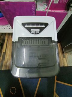 (Category: ) located in . Submitted by ada5282 (Listing ID 1135346657, Image 1). Description: .