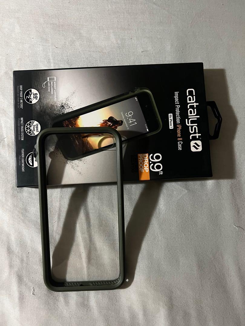 iPhone SE 2020/22 - Catalyst case (Category: Cases & Sleeves) located in Manila. Submitted by iceMONQ (Listing ID 1135304262, Image 1). Description: - iPhone SE 2020 Catalyst case - Can fit for iPhone 6, 6s, 7, 8, SE 2020 and SE 2022 - Durable and drop dependable - Military green color RFS: Upgraded to iPhone 13 Pro/ Decluttering Meetup: LET - Tayuman station or Delivery(Lalamove, Grab Express) Shipping fee should be shouldered by the buyer.
