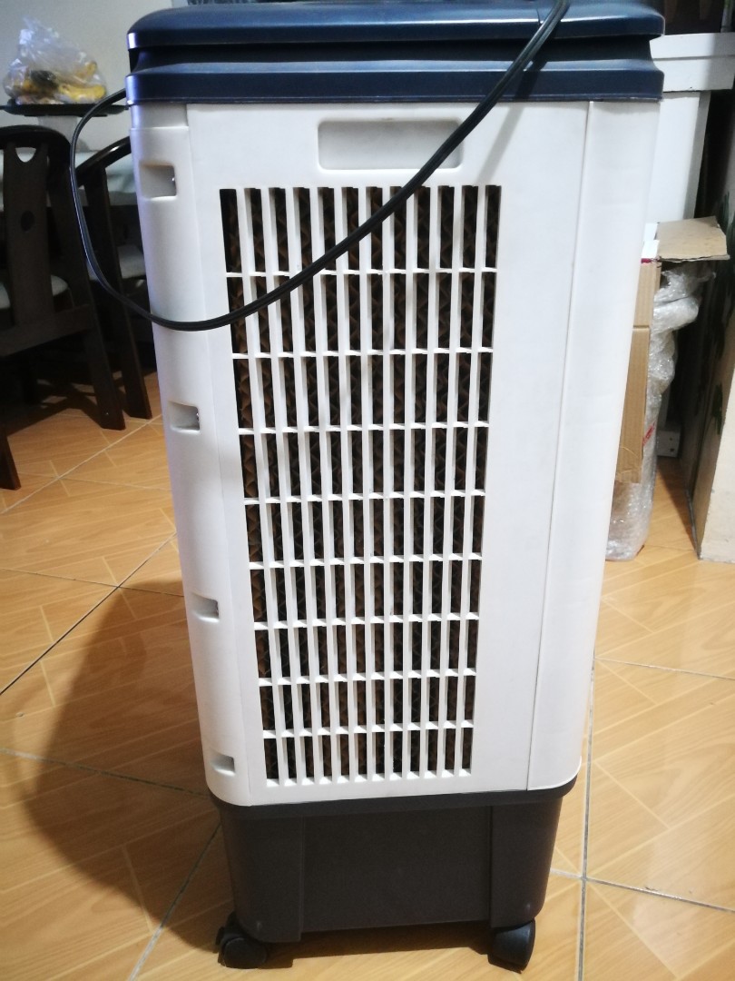 IWATA EVAPORATIVE AIR COOLER JET S10, TV & Home Appliances, Air Conditioning and Heating on