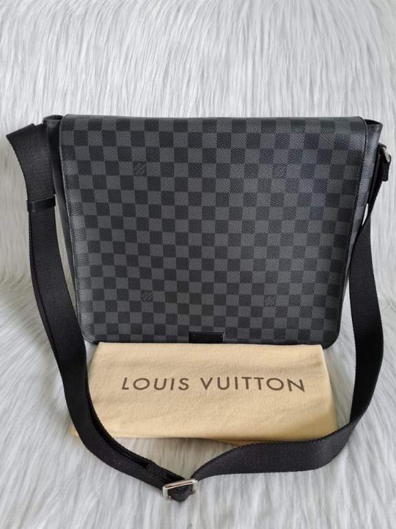 In LVoe with Louis Vuitton: Graphite in Manila