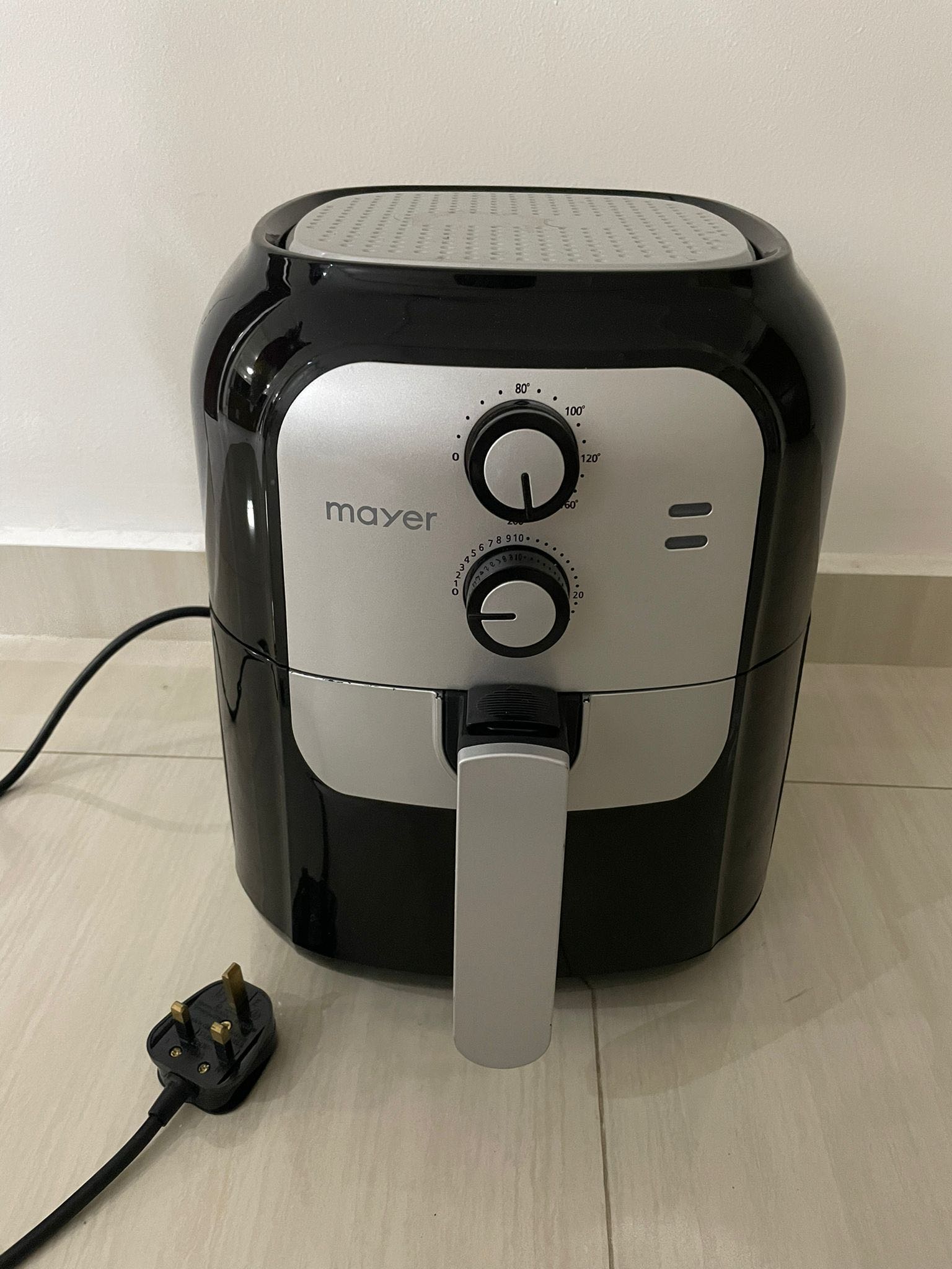 Mayer 5.5L Air Fryer, Furniture & Home Living, Kitchenware & Tableware, Cookware & Accessories