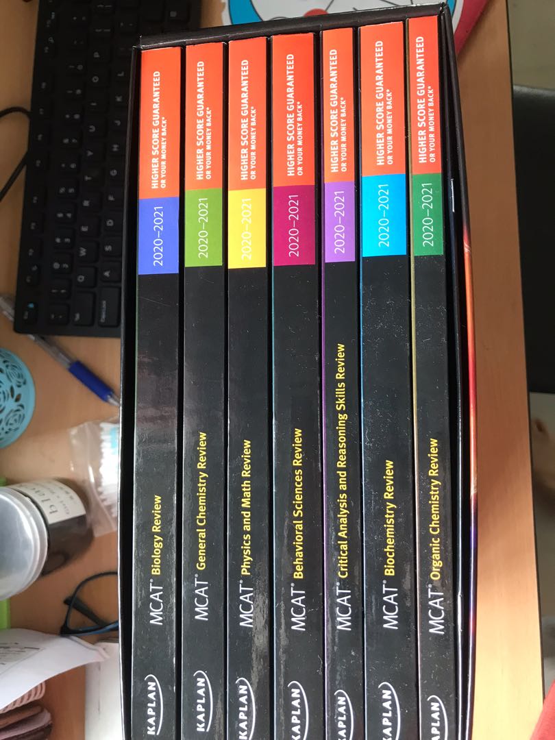 MCAT complete 7subject Kaplan (and quick sheet), Hobbies & Toys, Books