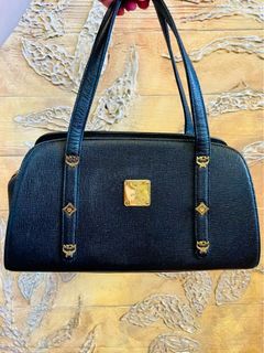 (Category: ) located in . Submitted by phbudgetluxuryfinds (Listing ID 1135301406, Image 1). Description: .