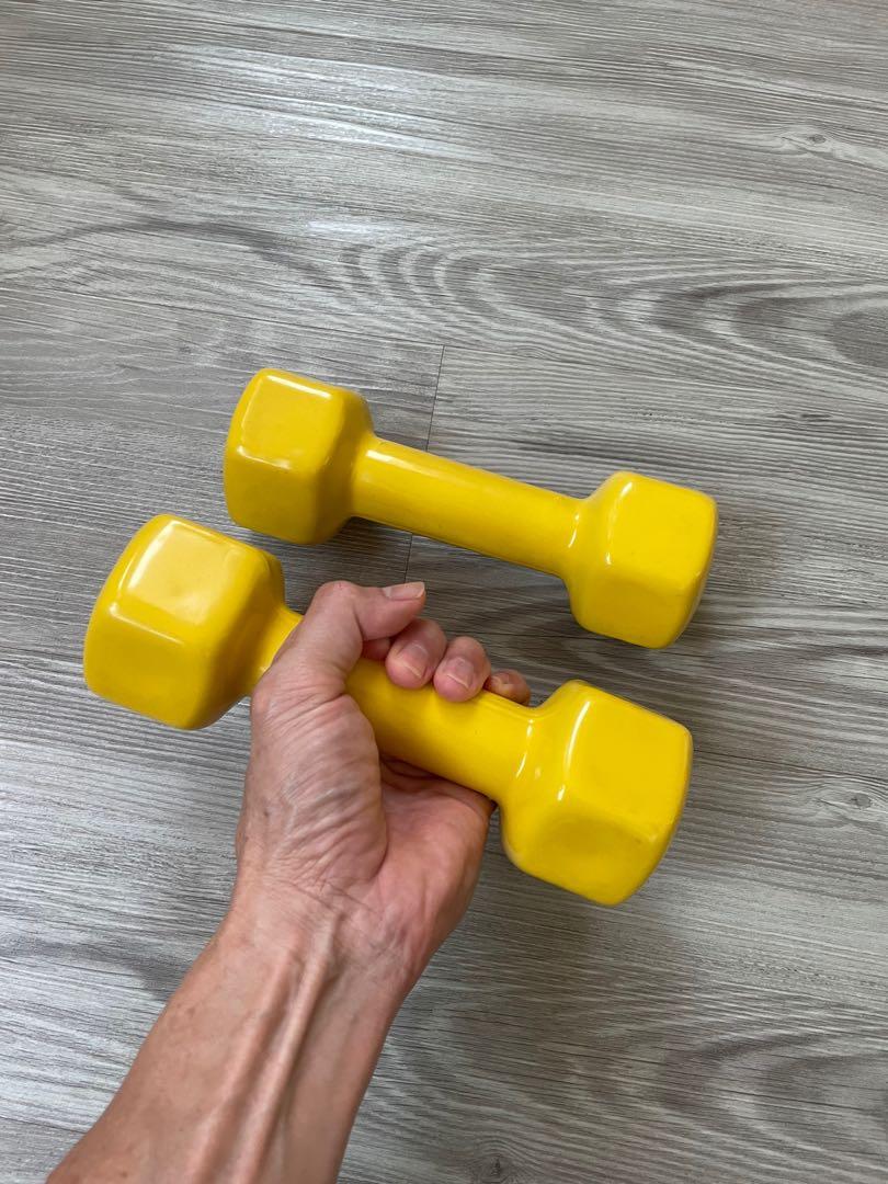 Multiple light weight Dumbbells, Sports Equipment, Exercise & Fitness