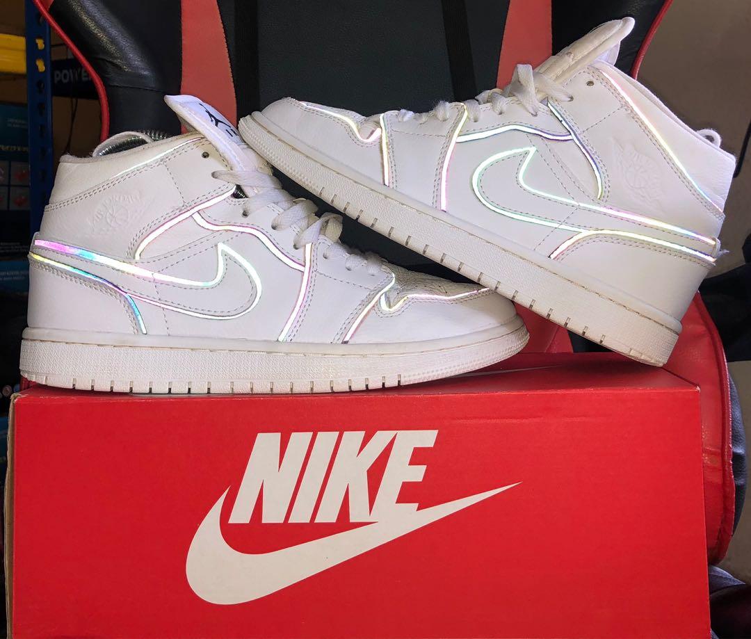 Air jordan 1 sales mid se iridescent reflective