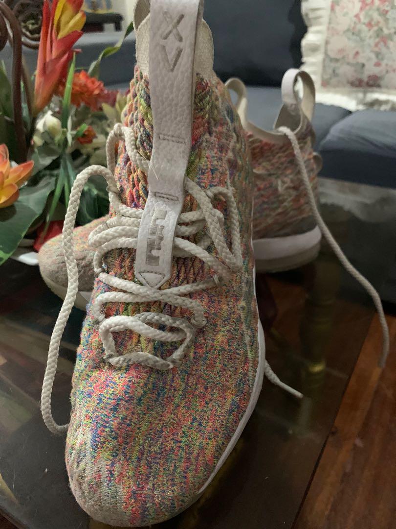 Lebron 15 family size hotsell