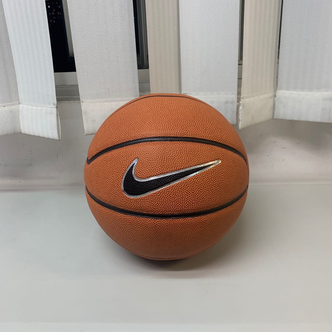 nike lebron all courts