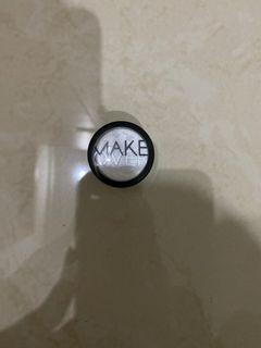 Powder eyeshadow
