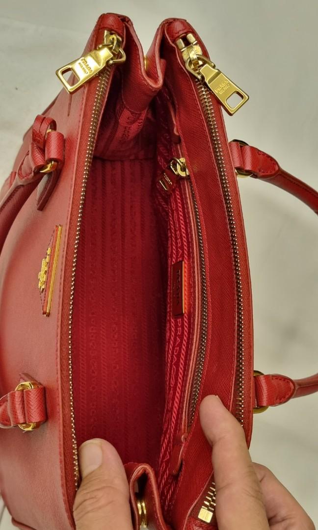 Authentic Prada Pink Saffiano Lux Leather Medium Double Zip Tote Bag –  Paris Station Shop