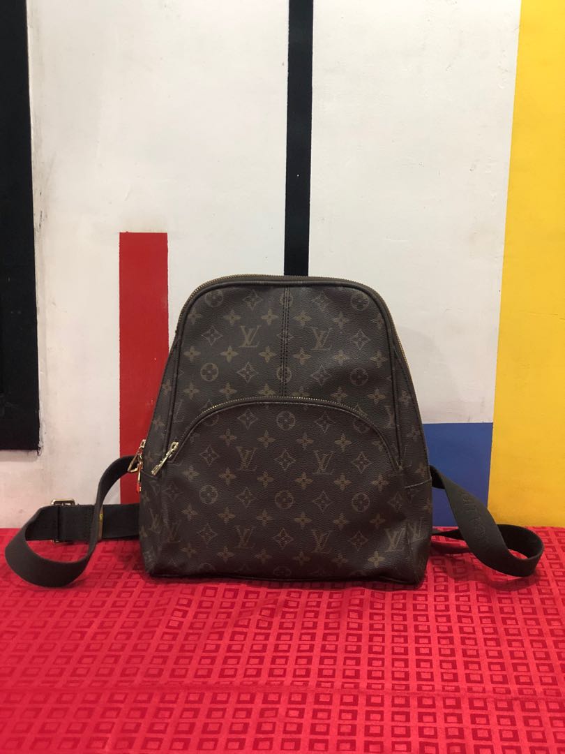 pre owned louis vuitton backpack