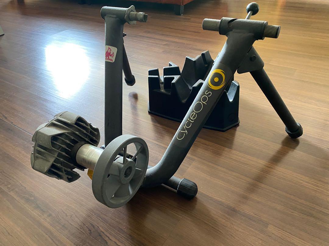 Cycleops roller trainer on sale