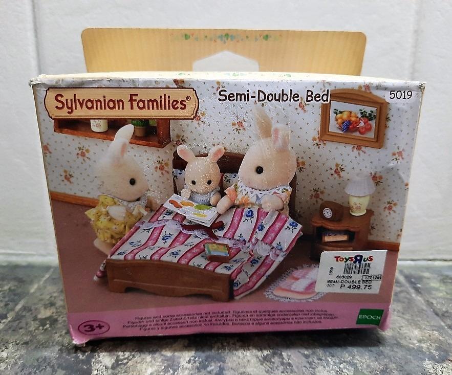 Sylvanian Families - Semi-Double Bed