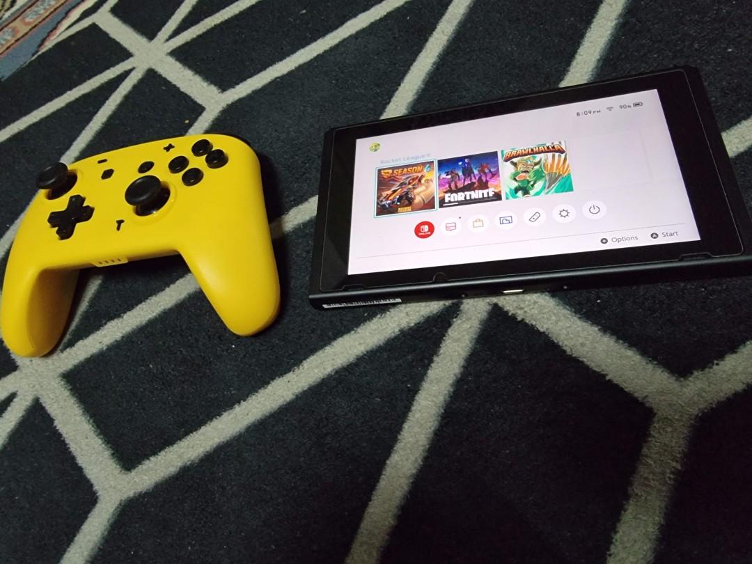 Switch v2 tablet + controller, Video Gaming, Video Game Consoles, Nintendo on Carousell