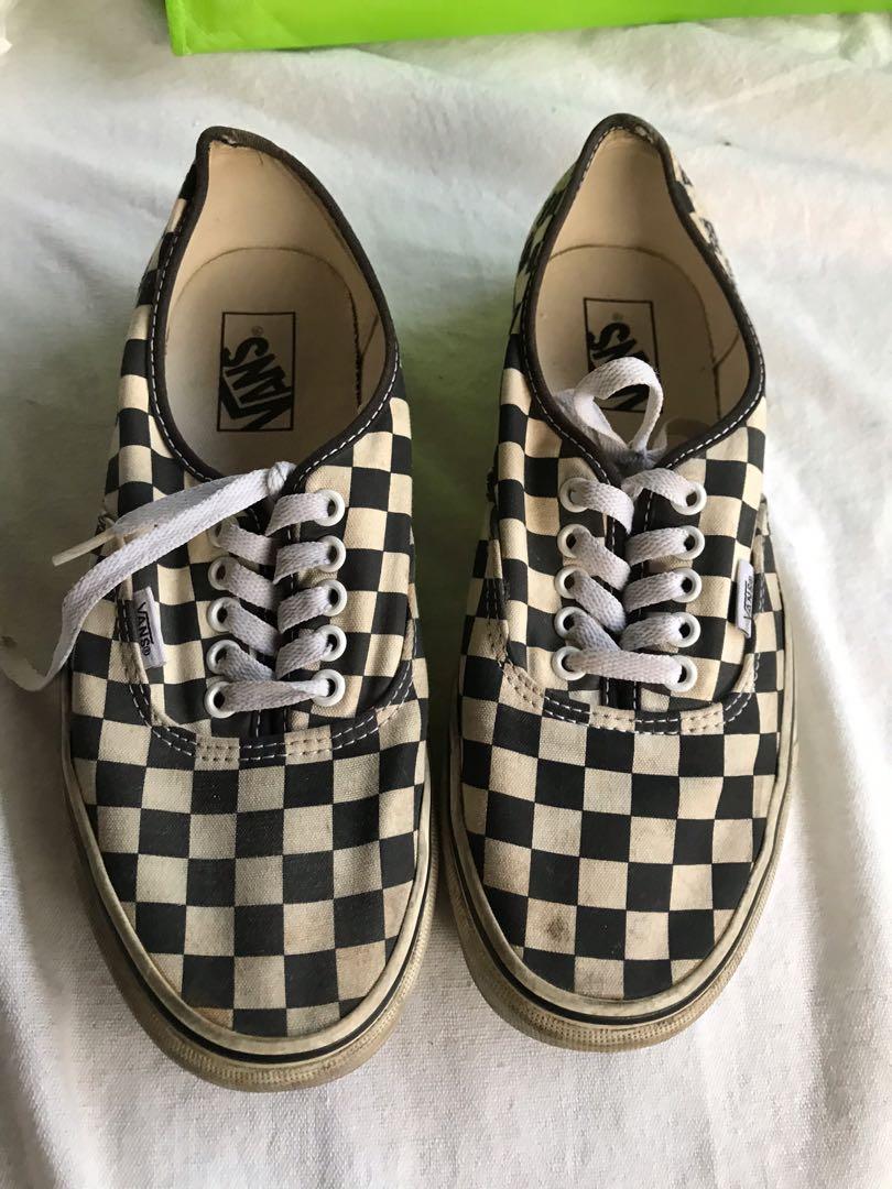 vans checkerboard size 8.5 us Men s Fashion Footwear Sneakers