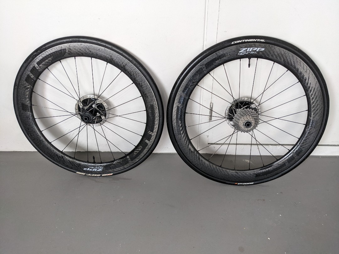 Zipp 404 NSW Tubeless Disc, Sports Equipment, Bicycles & Parts 