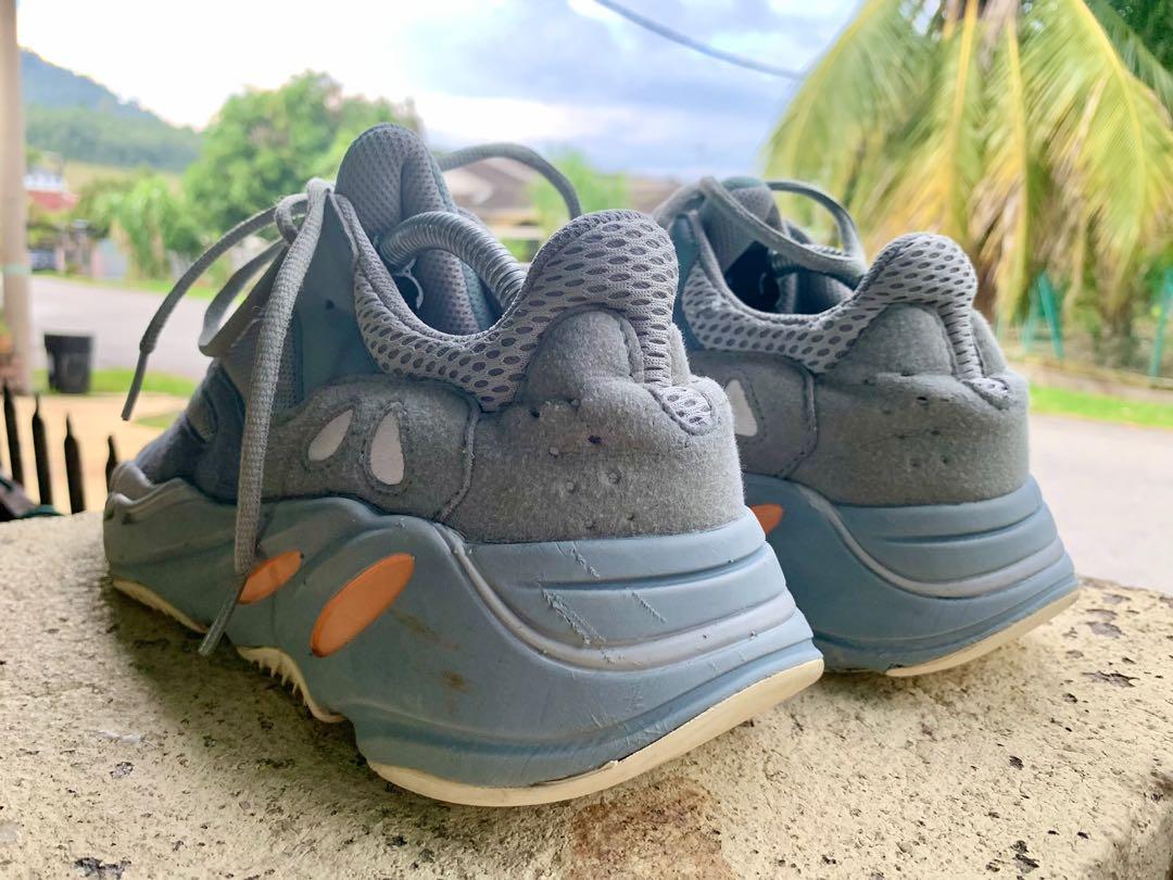 Adidas yeezy deals 700 inertia 400