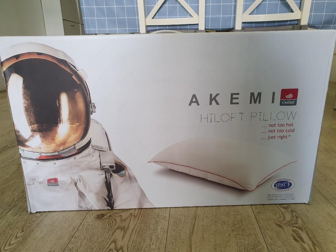 Akemi hi on sale loft pillow