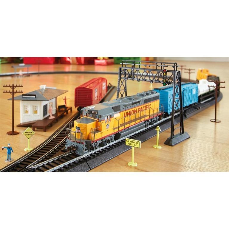 Bachmann golden 2025 spike train set