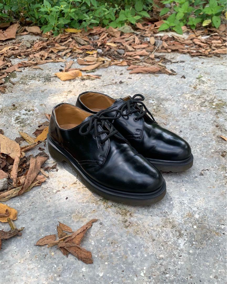 1461 smooth plain welt clearance