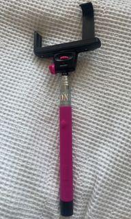 Extendable Bluetooth selfie stick