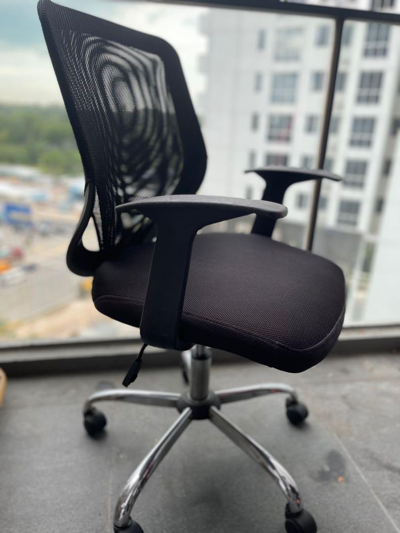 Cheap chairs under sale $30
