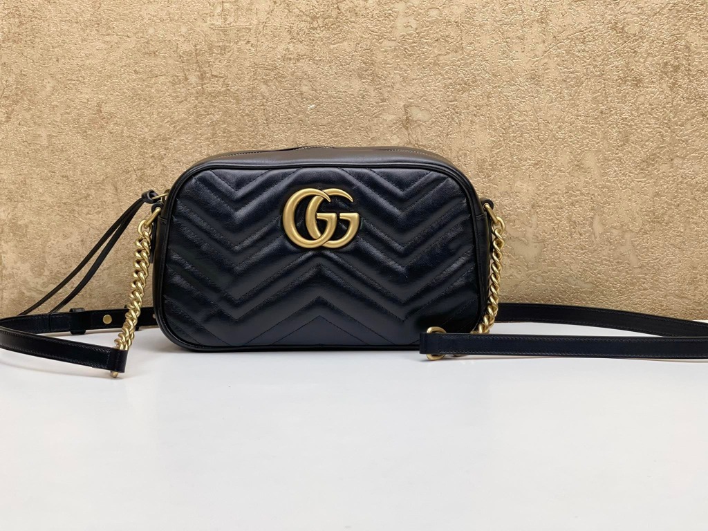 Gucci 447632 store
