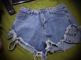 Hot pants