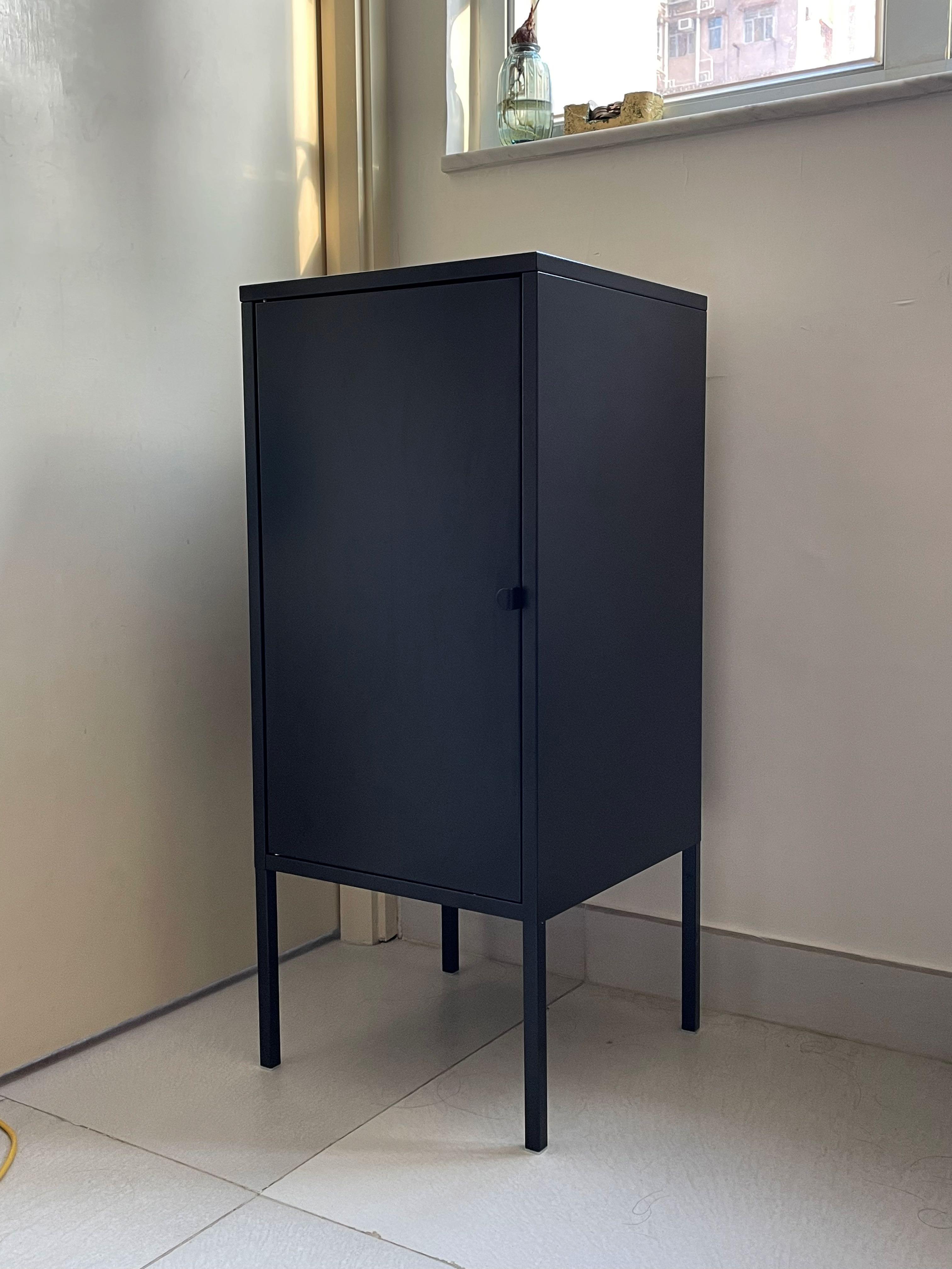 Lixhult black store