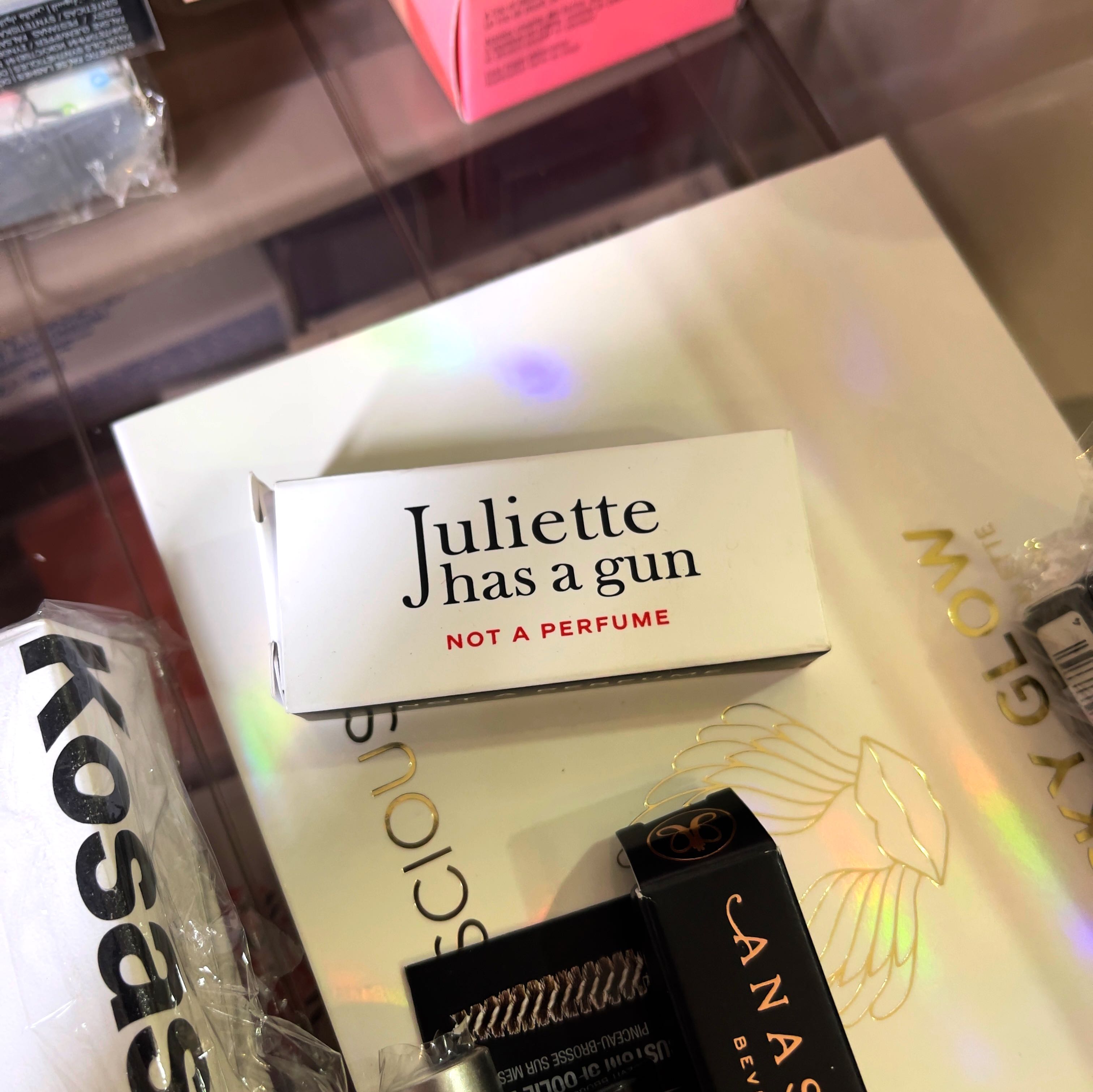 Juliette has a gun not a perfume Sample Vial 1.7ml, Beauty & Personal