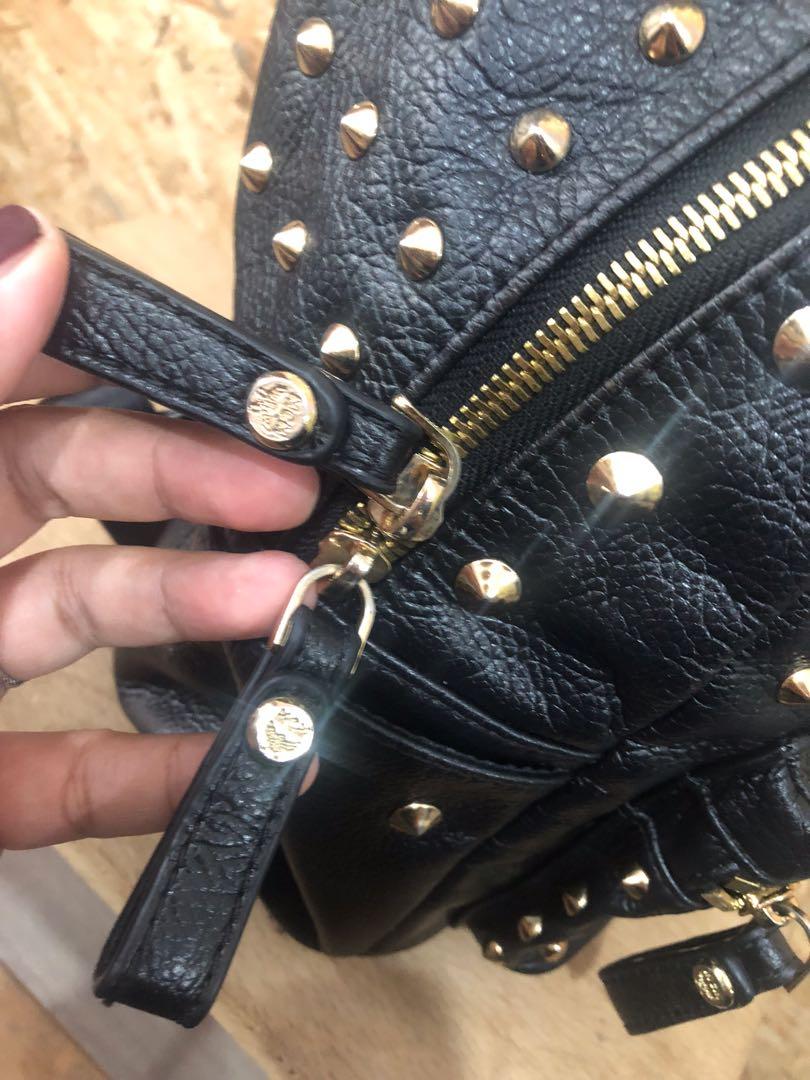 MCM Backpack Medium (Category: Bags & Wallets) located in Gombak. Submitted by imds_store (Listing ID 1135485545, Image 3). Description: Never use after buy from bundle. ✅ Bundle item ❌ fussy buyer ❌ COD ❌ return/refund http://www.wassap.my/60166627019/bundle.