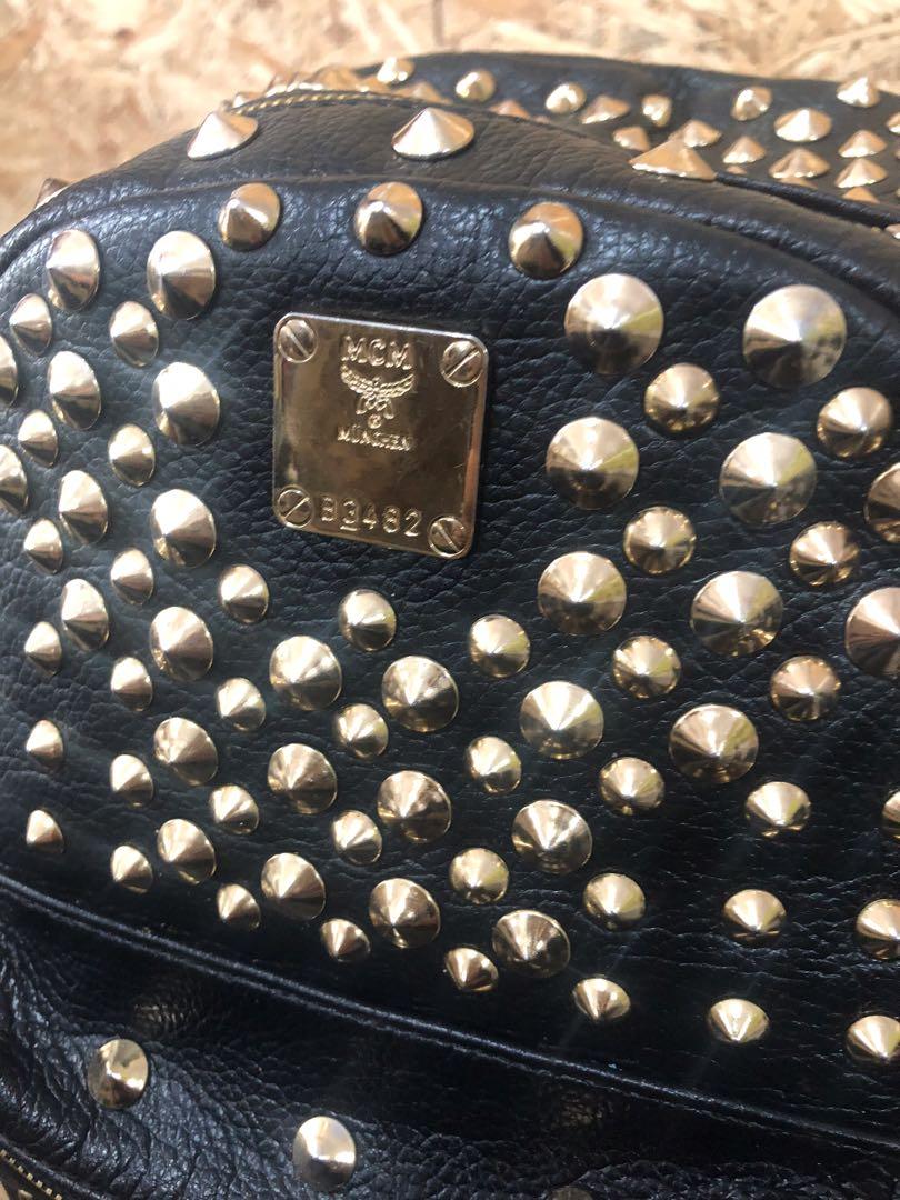MCM Backpack Medium (Category: Bags & Wallets) located in Gombak. Submitted by imds_store (Listing ID 1135485545, Image 2). Description: Never use after buy from bundle. ✅ Bundle item ❌ fussy buyer ❌ COD ❌ return/refund http://www.wassap.my/60166627019/bundle.
