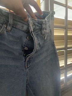 (Category: ) located in . Submitted by alyssa31_ (Listing ID 1135512745, Image 1). Description: .