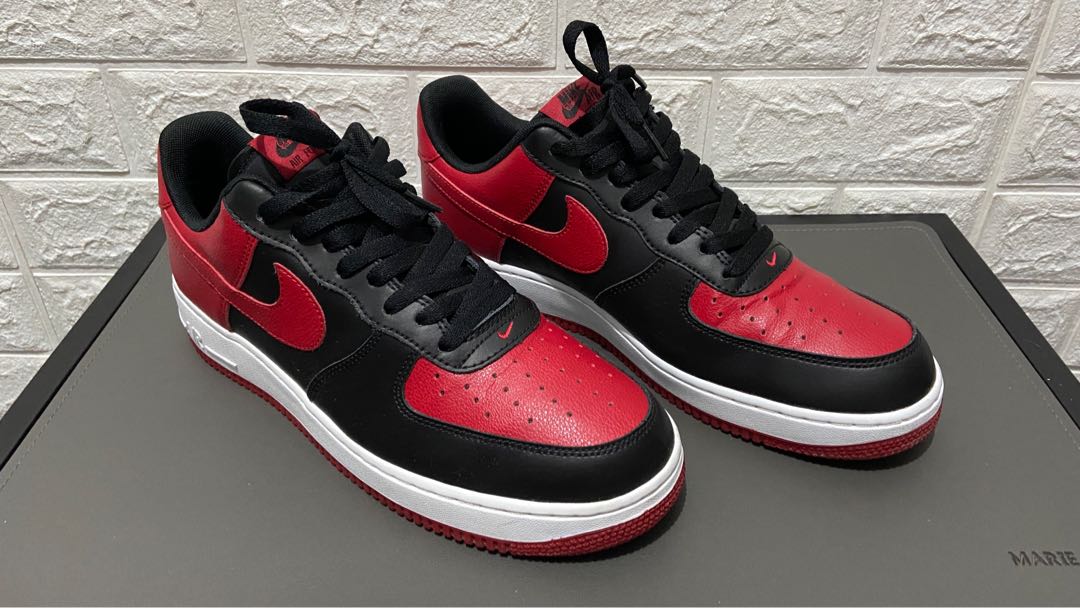nike air force 1 bred