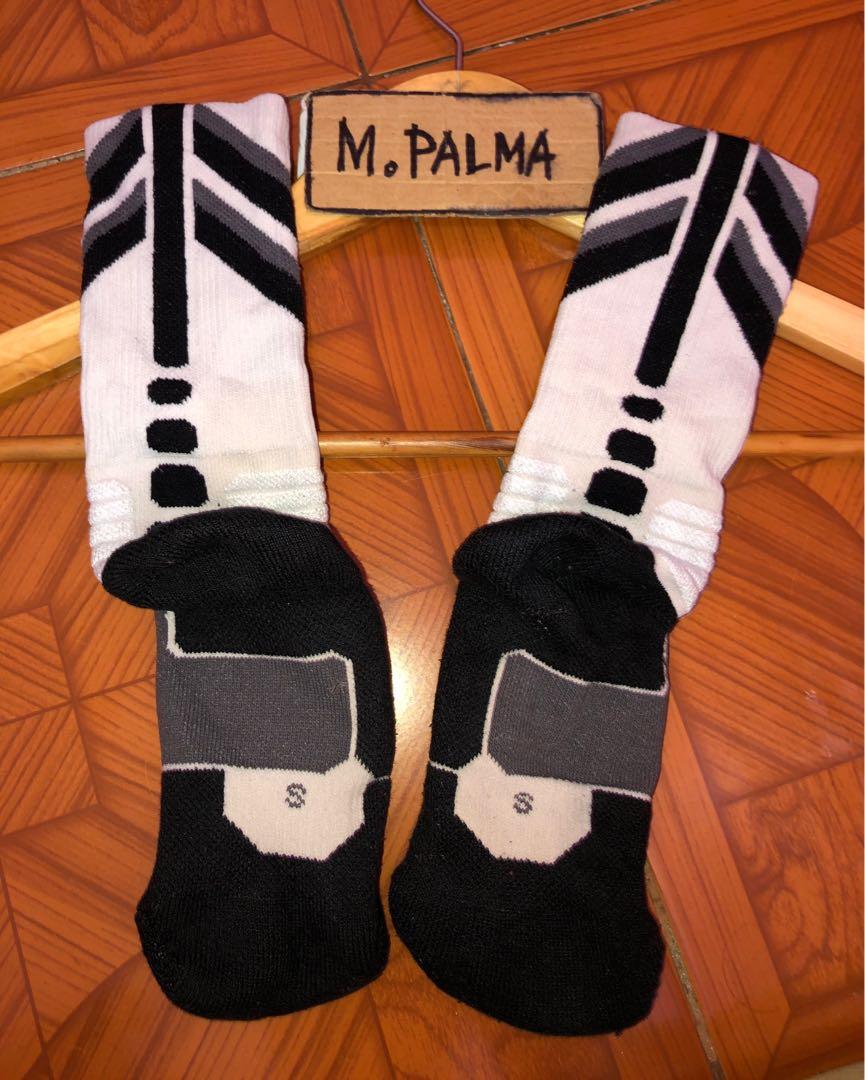 Nike hyper elite socks small as new fit up to sz 10, Men's Fashion