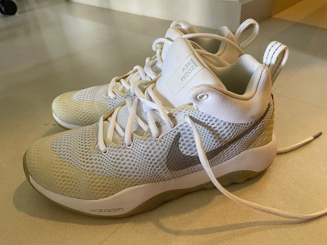 nike zoom sports shoes price