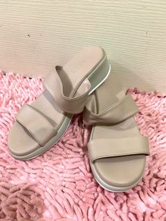 (Category: ) located in . Submitted by her.daffodil (Listing ID 1132640261, Image 1). Description: .