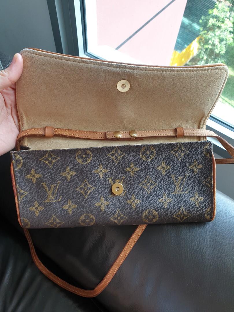 RARE 90s Louis Vuitton LV Classic Monogram Poch Accs Pochette Accessories  Bag, Luxury, Bags & Wallets on Carousell