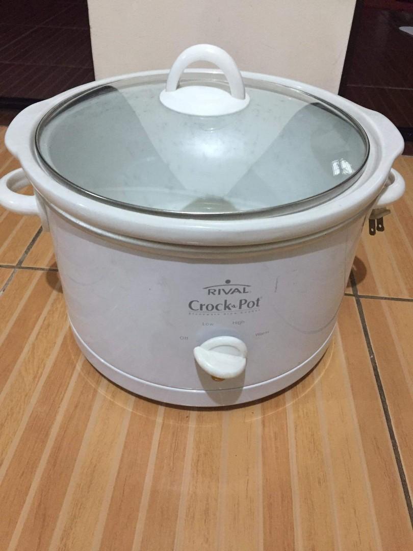 Rival crock pot slow cooker (Category: Cookers) located in San Juan City. Submitted by swiper528 (Listing ID 1135577537, Image 1). Description: Used only once 110v Pm for inquiries let's have an awesome deal Thank you!.