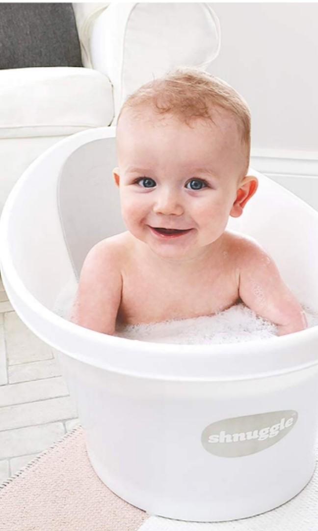 Shnuggle Baby Bath with Bum Bump Support and Cosy Foam Back Rest