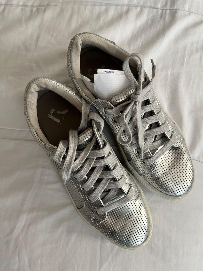Silver Report Sneakers (Category: Sneakers) located in Manila. Submitted by ibdecluttering (Listing ID 1135457333, Image 1). Description: Size 7 1/2 From the US .