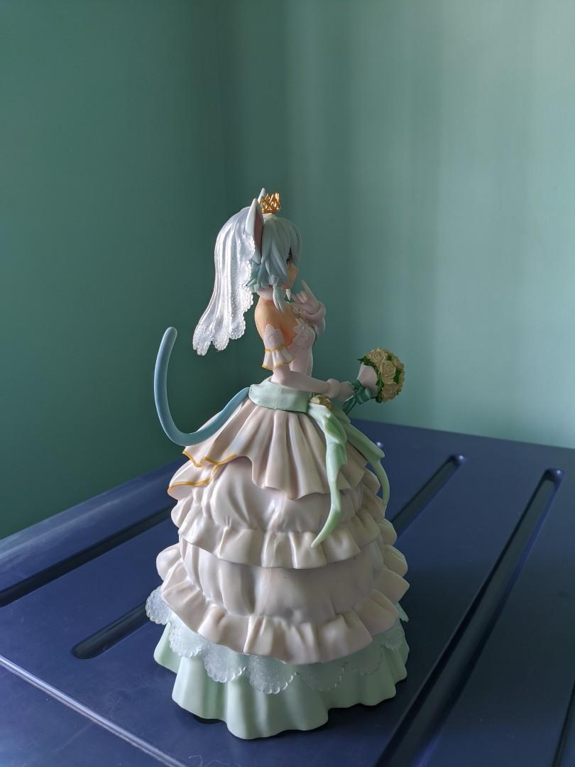 Sword Art Online Sinon Wedding Figure, Hobbies & Toys, Memorabilia