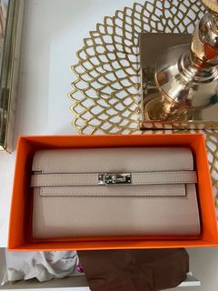 (Category: ) located in . Submitted by shopwithaai (Listing ID 1135521184, Image 1). Description: .