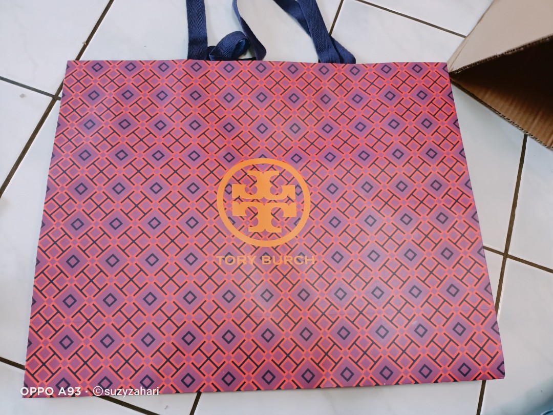 Tory Burch paper bag., Luxury, Accessories on Carousell